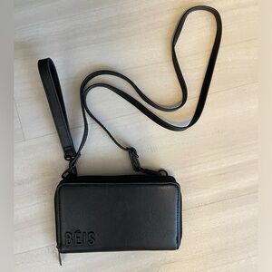 The Travel Wallet- Beis